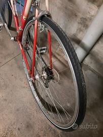 Affascinante bici d'epoca revisionata