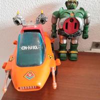 Don Hakka e Starbood Starzinger in discrete condiz