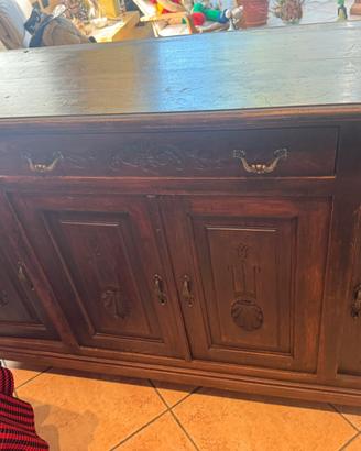 MOBILE ANTICO IN LEGNO – ELEGANTE E ARTIGIANALE