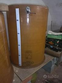 Varia attrezzatura vinificazione