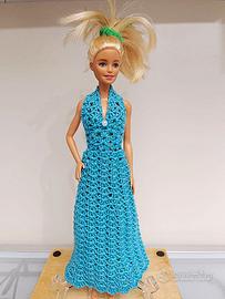 Abito Lungo per “Barbie” a Mano all’Uncinetto