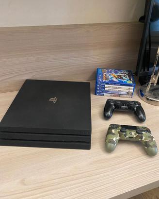 PS4 PRO+2CONTROLLER+5 GIOCHI+CAVI ORIGINALI+PS CAM