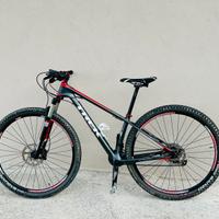 Mtb Trek Superfly 9.6 in carbonio