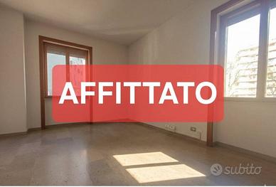 Immobile di 142 m² a Milano
