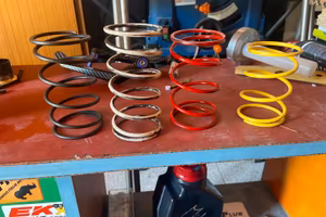 molle di contrasto piaggio zip