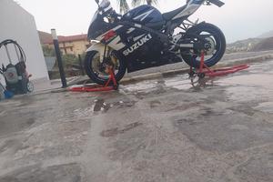 gsxr 600 k5 
