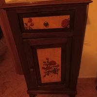 vecchio comodino