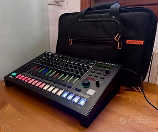 Roland TR-8S + Borsa Originale +Supporti Inclinati