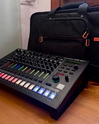 Roland TR-8S + Borsa Originale +Supporti Inclinati