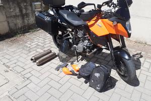 KTM 990