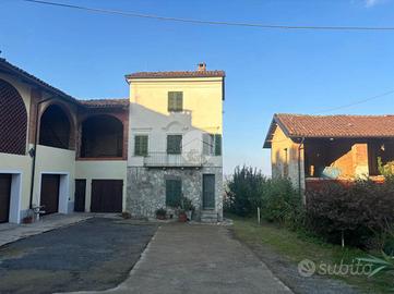 CASA SEMINDIPENDENTE A CASTELL'ALFERO