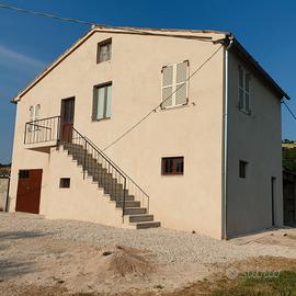 Abitazione con terreno