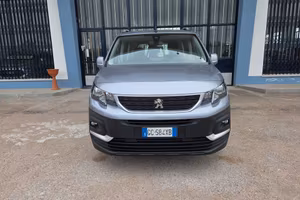 Peugeot Rifter Mix BlueHDi 130 S&S PC Allure Stand