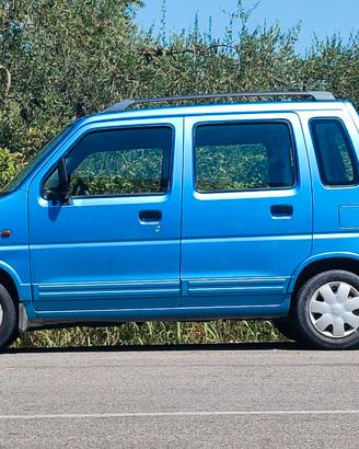Piccola auto per grandi volumi!