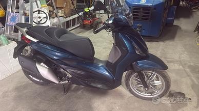 Piaggio Beverly 400 - 2023