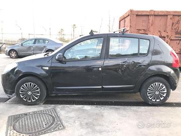 RICAMBI USATI AUTO DACIA Sandero 1Â° Serie K7J 714