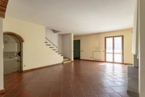 Casa indipendente di 174 m² con più di 5 locali e 