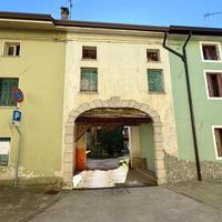 RUSTICO IN LINEA DA RISTRUTTURARE - INVESTIMENT...