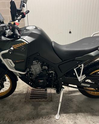 Moto kove 800 x