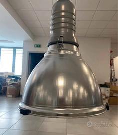 Lampade d’arredo in alluminio stile industry