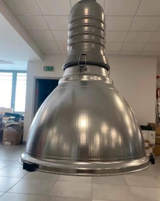Lampade d’arredo in alluminio stile industry