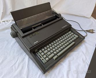 MACCHINA DA SCRIVERE ELETTRICA OLIVETTI