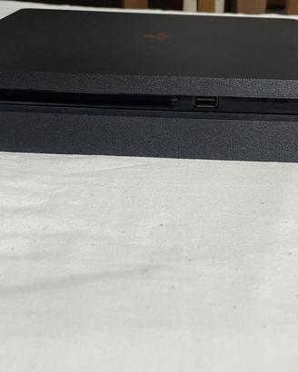 PlayStation 4 slim 500 GB