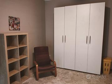 Singola con balcone per ragazza RHO FS