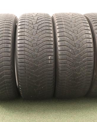 Gomme Yokohama Bluearth Winter 245 40 21 inverno