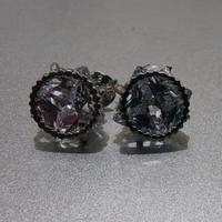 Orecchini mai usati e con cartellino,con Cristallo