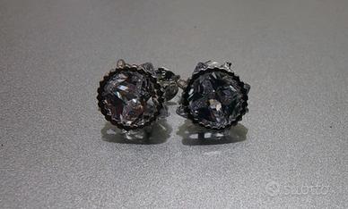 Orecchini mai usati e con cartellino,con Cristallo