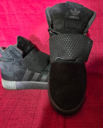 Adidas Tubular Invader Strap nere