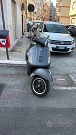 Vespa 300 super
