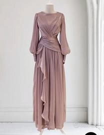 Abito rosa da cerimonia, indossato una sola volta.