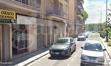 Negozio Brindisi [SG419VCG] (Commenda)