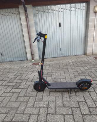 XIAOMI - MI ELECTRIC SCOOTER 3-Nero

