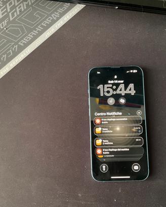 iPhone 13 con batteria nuova