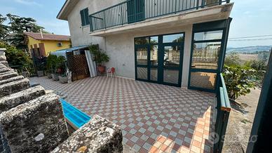 Appartamento in villa, Colmurano (MC)