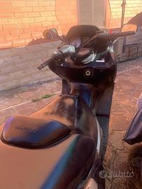 Tmax  fine 2004 iniezione 24000km originale