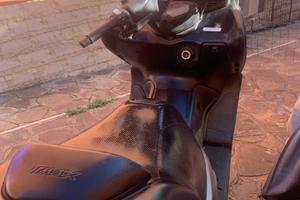 Tmax  fine 2004 iniezione 24000km originale