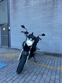 Yamaha XJ6 - 2010