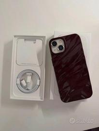 iphone 13 tenuto maniacalmente 