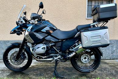 BMW R 1200 GS “Triple Black”