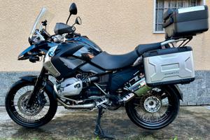 BMW R 1200 GS “Triple Black”