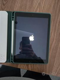 iPad 5ª Gen 128GB Wi-Fi Argento