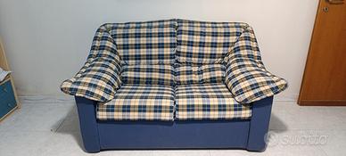 Divano letto 2 posti  rivestimento in tessuto