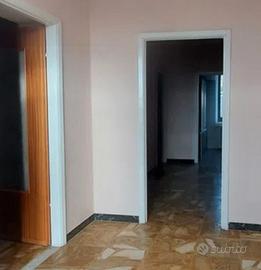 Alloggio via geirato molassana