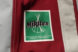 Privacy room Mikitex Bicolore rossa e bianca