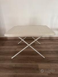 Tavolo pieghevole doppia posizione altezza