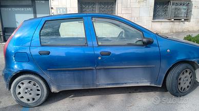 AUTO FIAT PUNTO 1.2 BENZINA/GPL